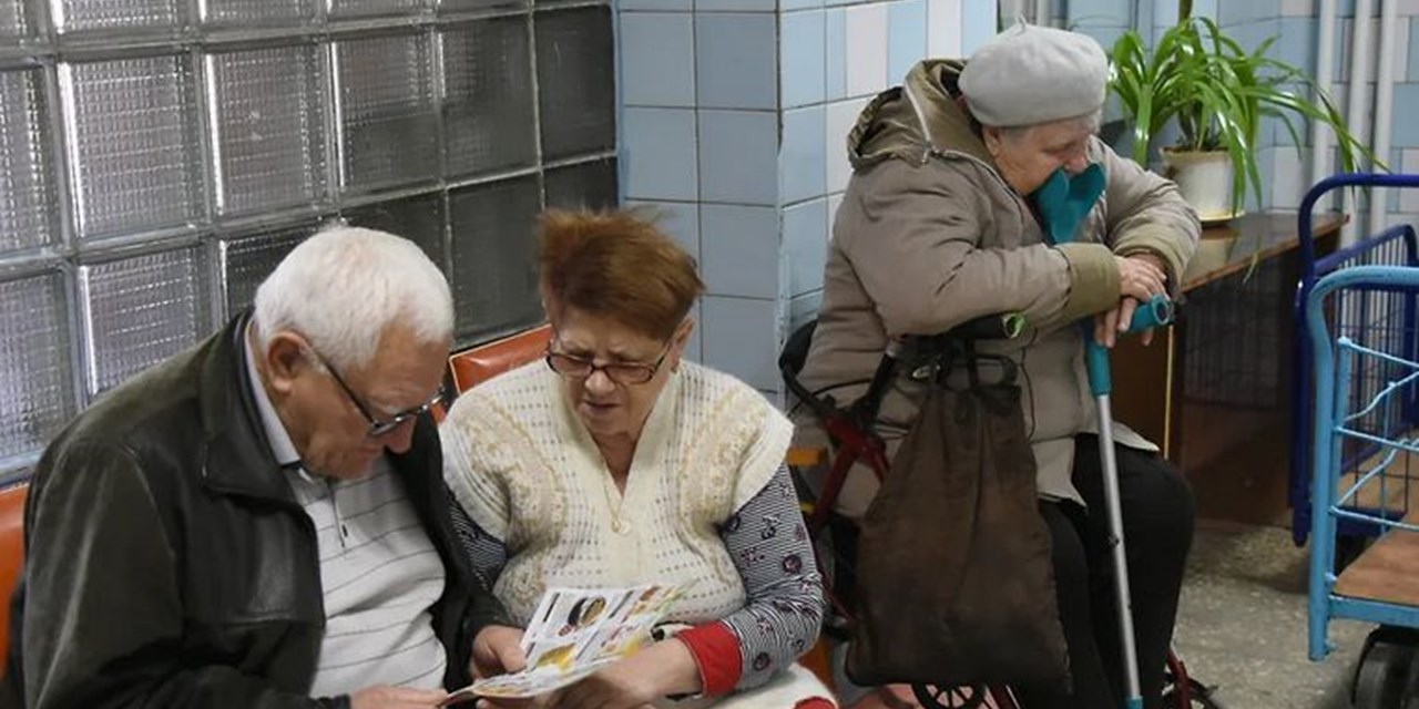 Обещанных лекарств год ждут
