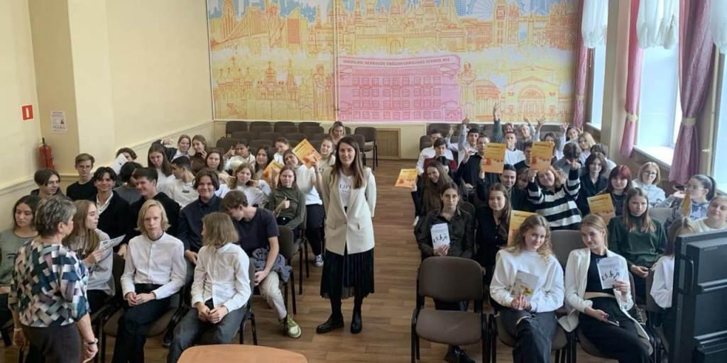 21.10.2022 Лекция врача школьникам о здоровом питании для крепких костей