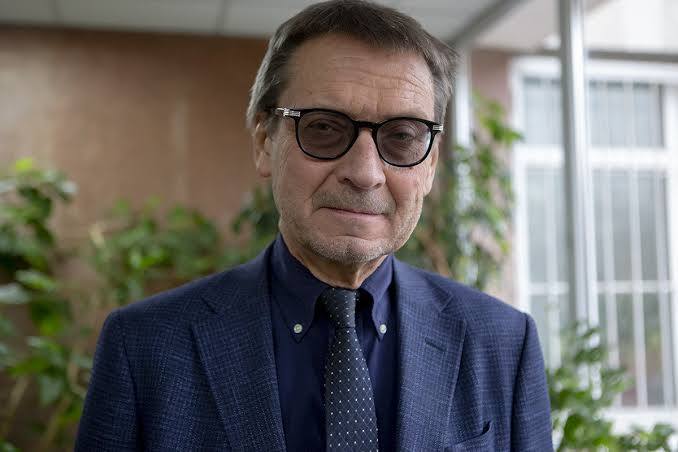 Человек, подаривший надежду: поздравляем с днём рождения академика Е. Л. Насонова!