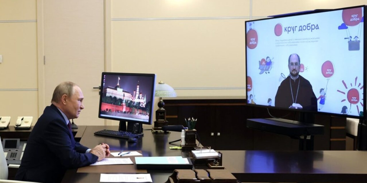 07.10.2022 Подопечные Центра помощи пациентам "Геном" поздравляют главу государства с юбилеем и благодарят за "Круг добра"