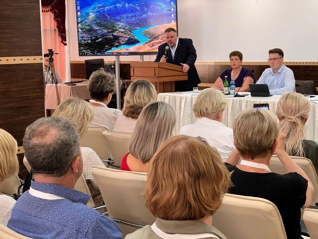 22.09.2022 Ян Власов выступил на конференции «Проблемы диетологии в условиях техно-экономической изоляции»