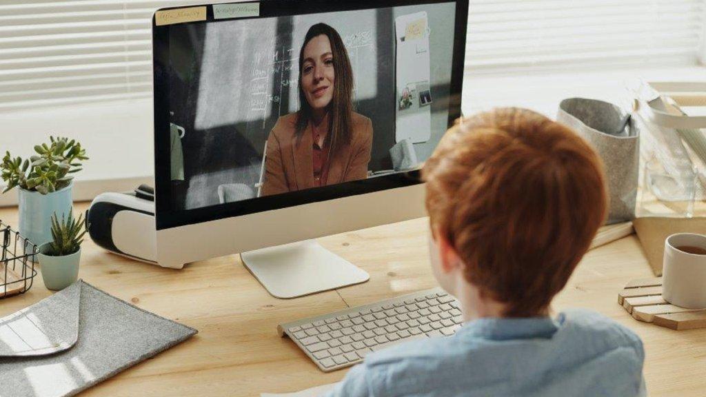 09.02.2021 Фонд «Подсолнух» пригласил репетиторов для подростков с врожденными нарушениями иммунитета 