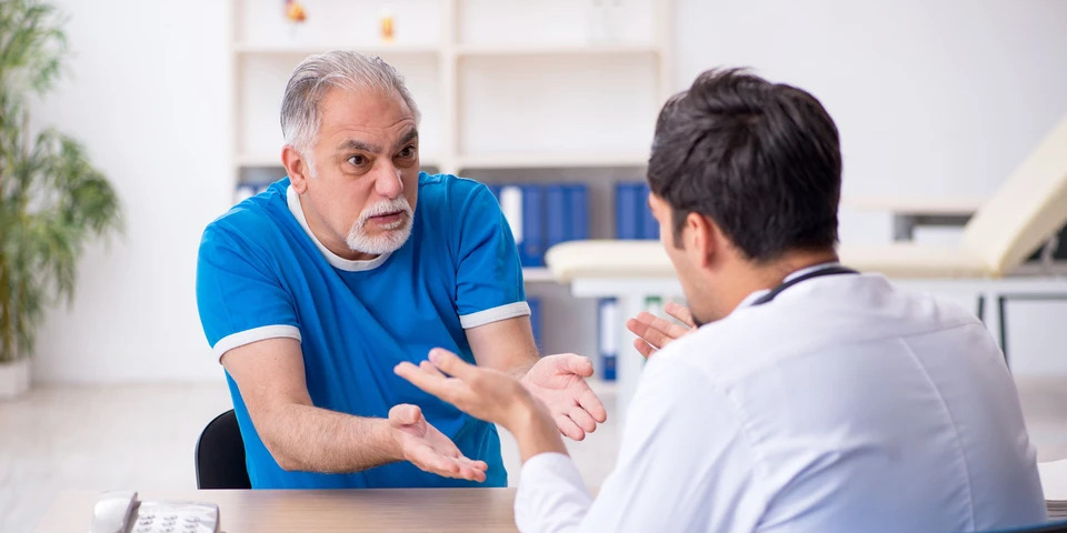 "Врач прописал таблетки - не буду их пить!": Откуда у нас берется "синдром одной упаковки" и как он нас убивает